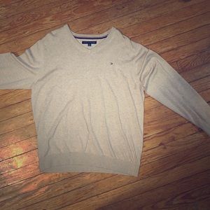 Tommy Hilfiger Men’s V-Neck sweater Size XL